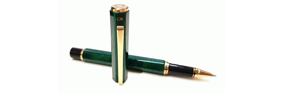 Caran d'Ache - Ecridor Laquer - Rollerball Pen - Green