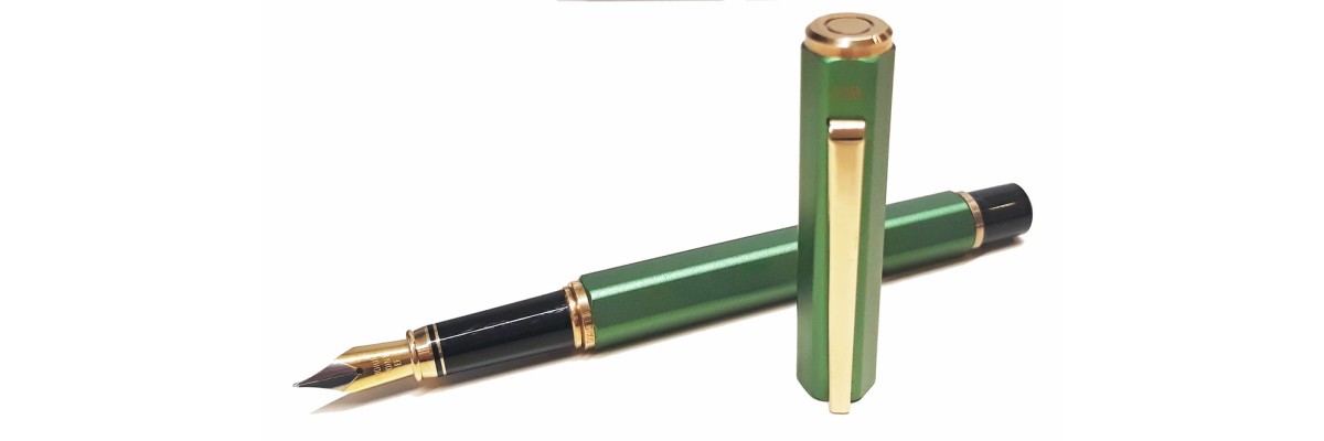 Caran d'Ache - Ecridor Satin Laquer - Fountain Pen - Green