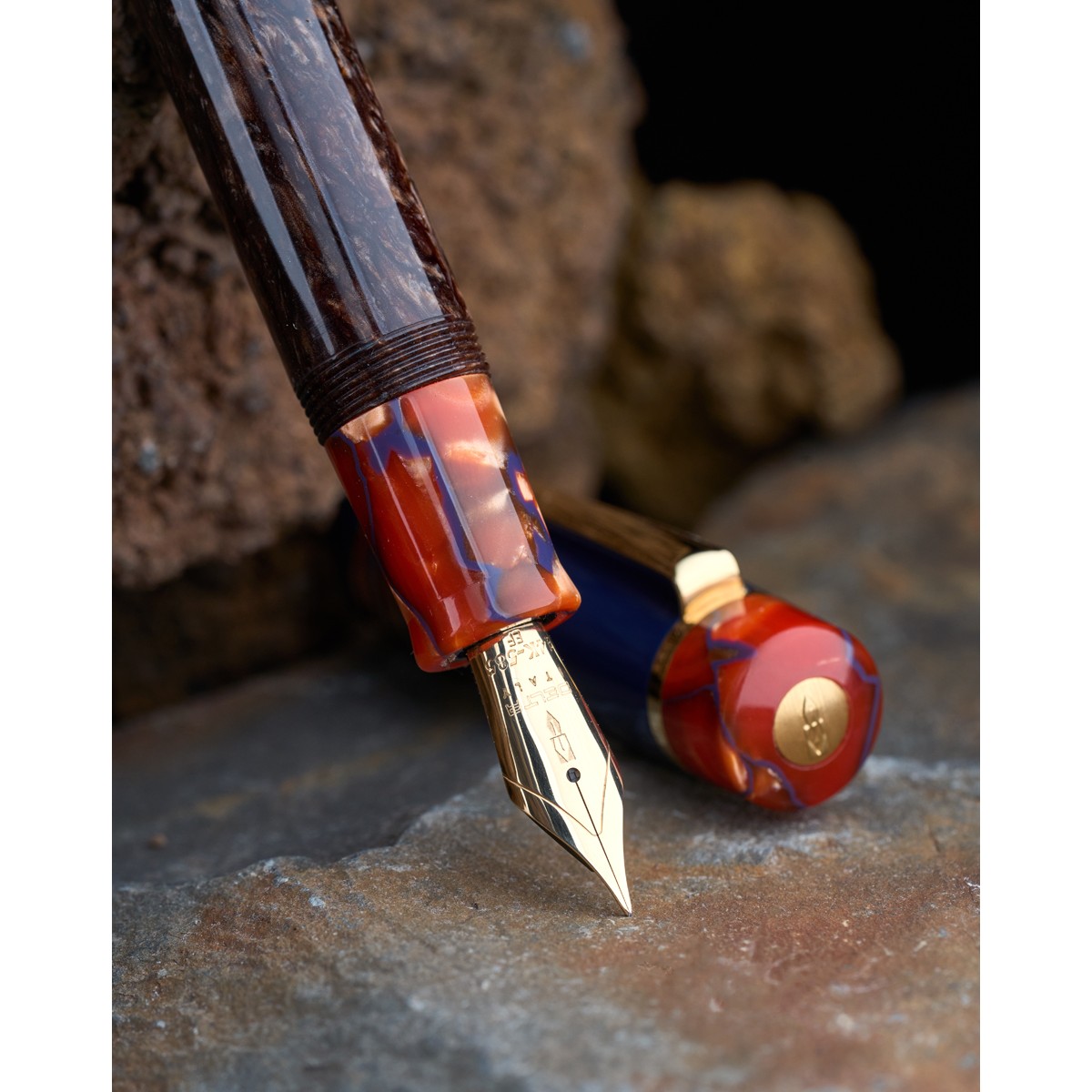Delta - Etna - “The Fire of the Night” Limited Edition - Pennino Oro 14kt.