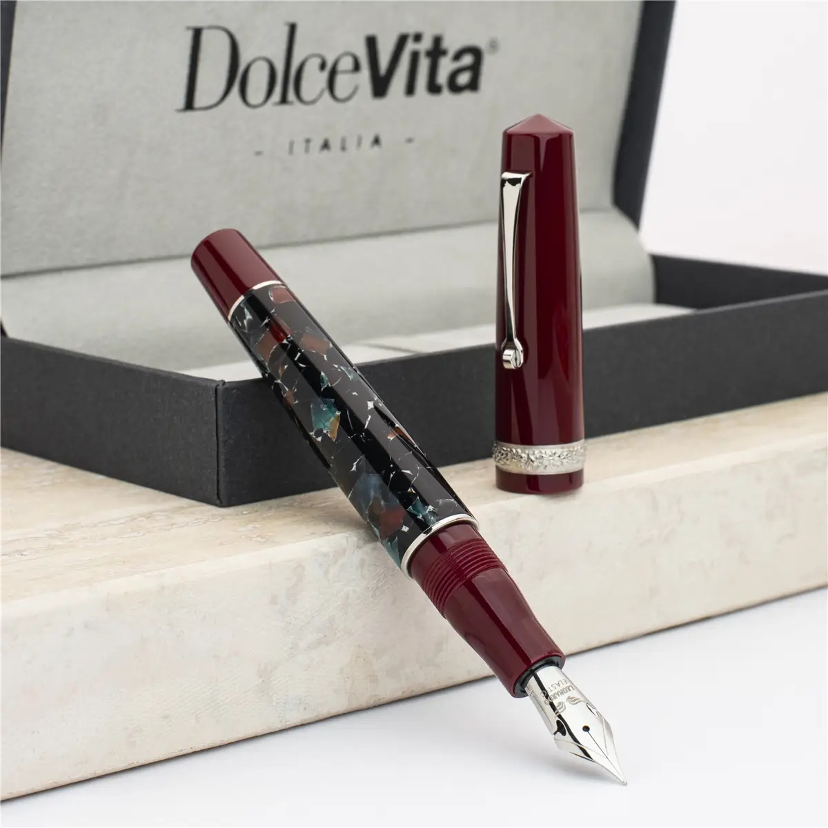 Leonardo Officina Italiana - Momento Zero - Marmo Pompei ST - Fountain pen