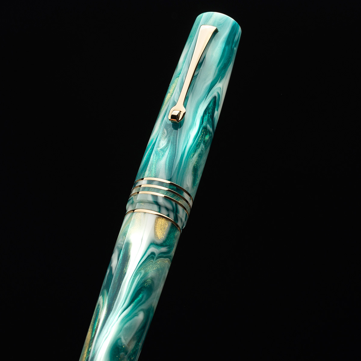 Leonardo Officina Italiana - Momento Zero Grande - Galattica - Planetary Nebula - Fountain pen - Gold Nib