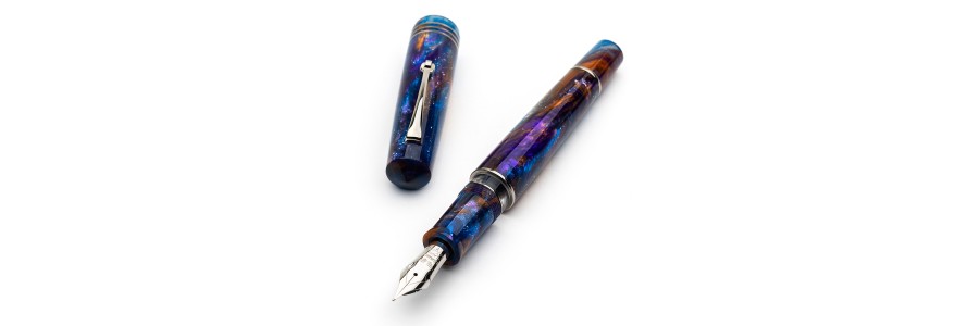 Leonardo Officina Italiana - Momento Zero Grande - Galattica - Universe - Fountain pen - Gold Nib