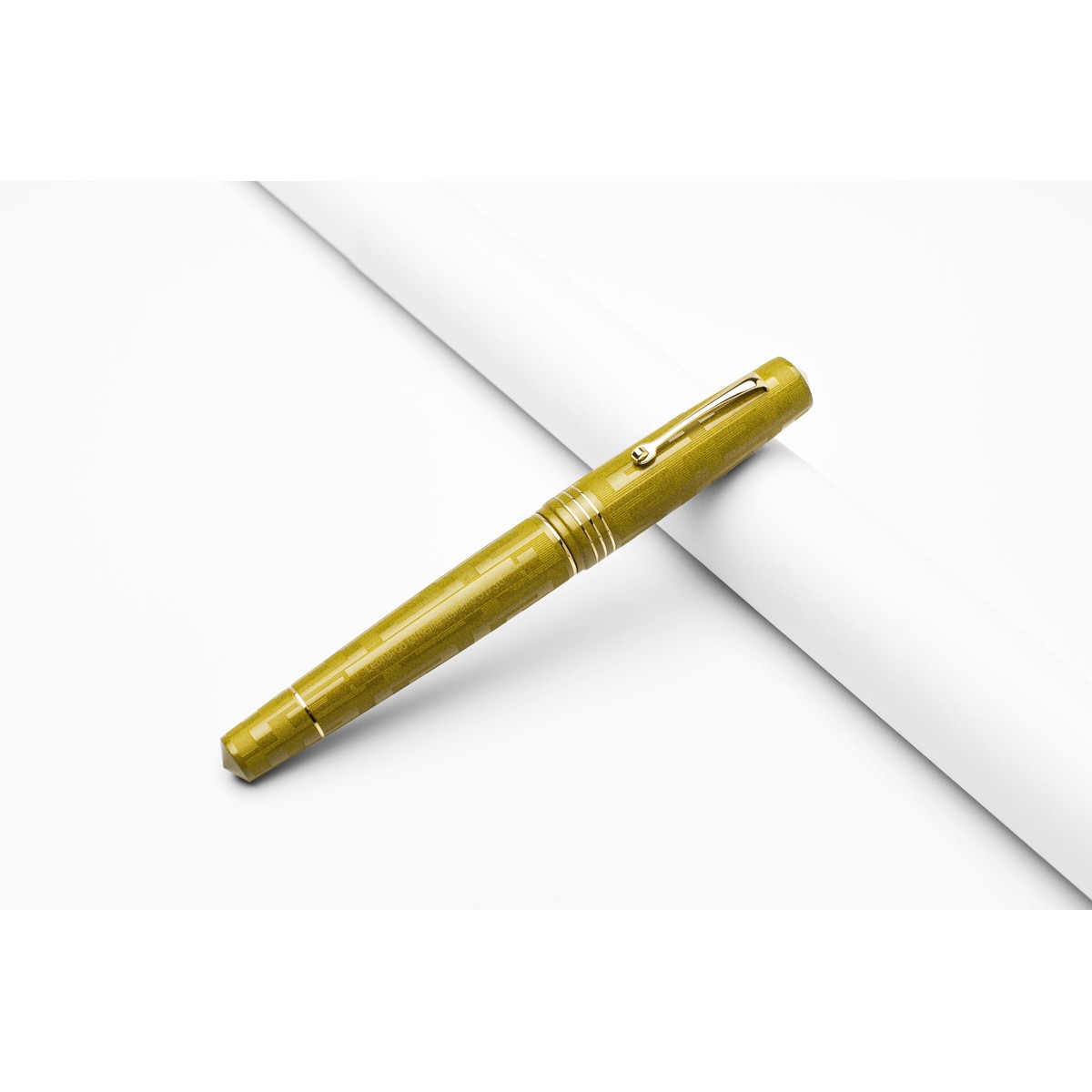 Leonardo Officina Italiana - Momento Zero Grande Art Dèco Mustard - Fountain pen - 14kt. Gold Nib