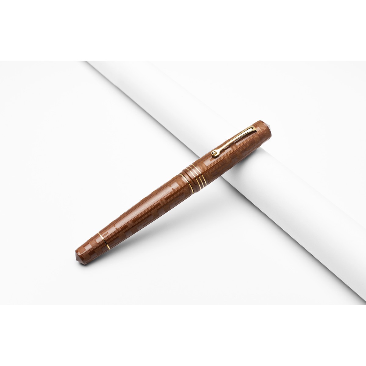 Leonardo Officina Italiana - Momento Zero Grande Art Dèco Terracotta - Fountain pen - 14kt. Gold Nib