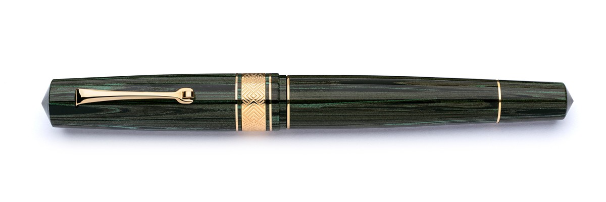 Leonardo Officina Italiana - Masterpiece 2022 - Green Ebonite Fountain pen - Gold Plated trims
