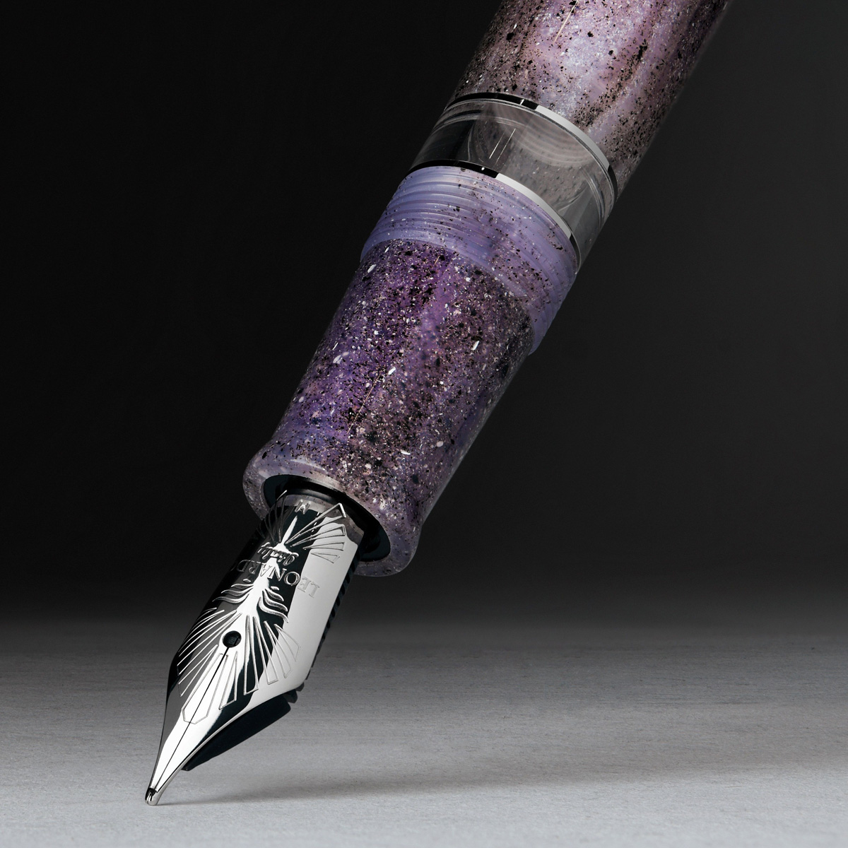 Leonardo Officina Italiana - Momento Magico - Ametista ST 2025 - Stilografica - Pennino acciaio