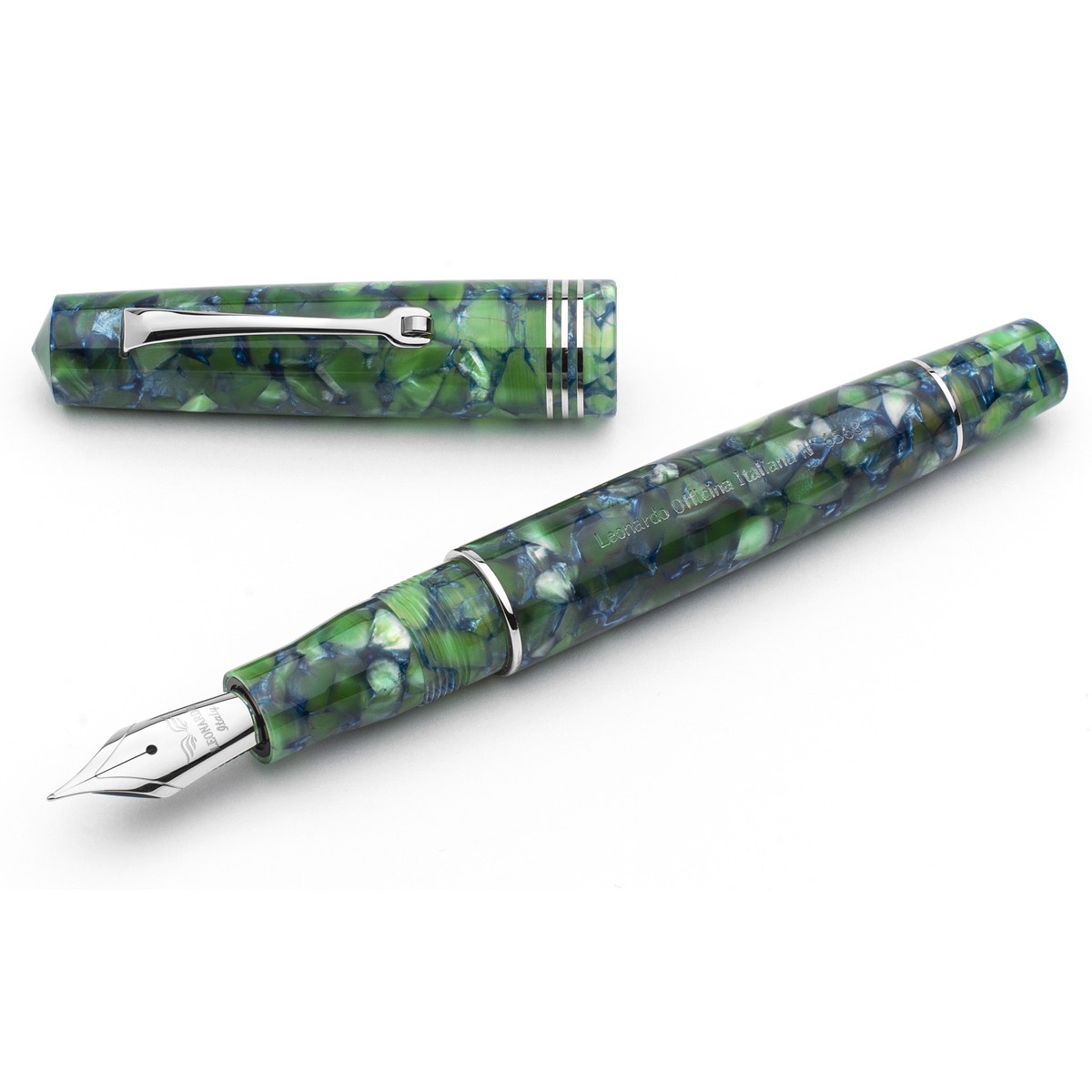 Leonardo Officina Italiana - Momento Zero resin - Green Blue CT - Fountain pen - Gold nib