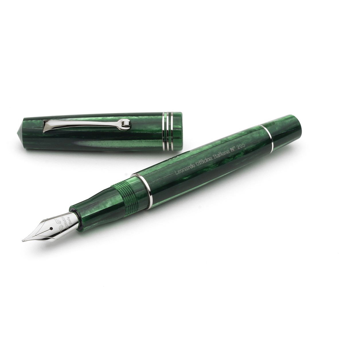 Leonardo Officina Italiana - Momento Zero resin - Green Alga CT - Fountain pen - Gold nib