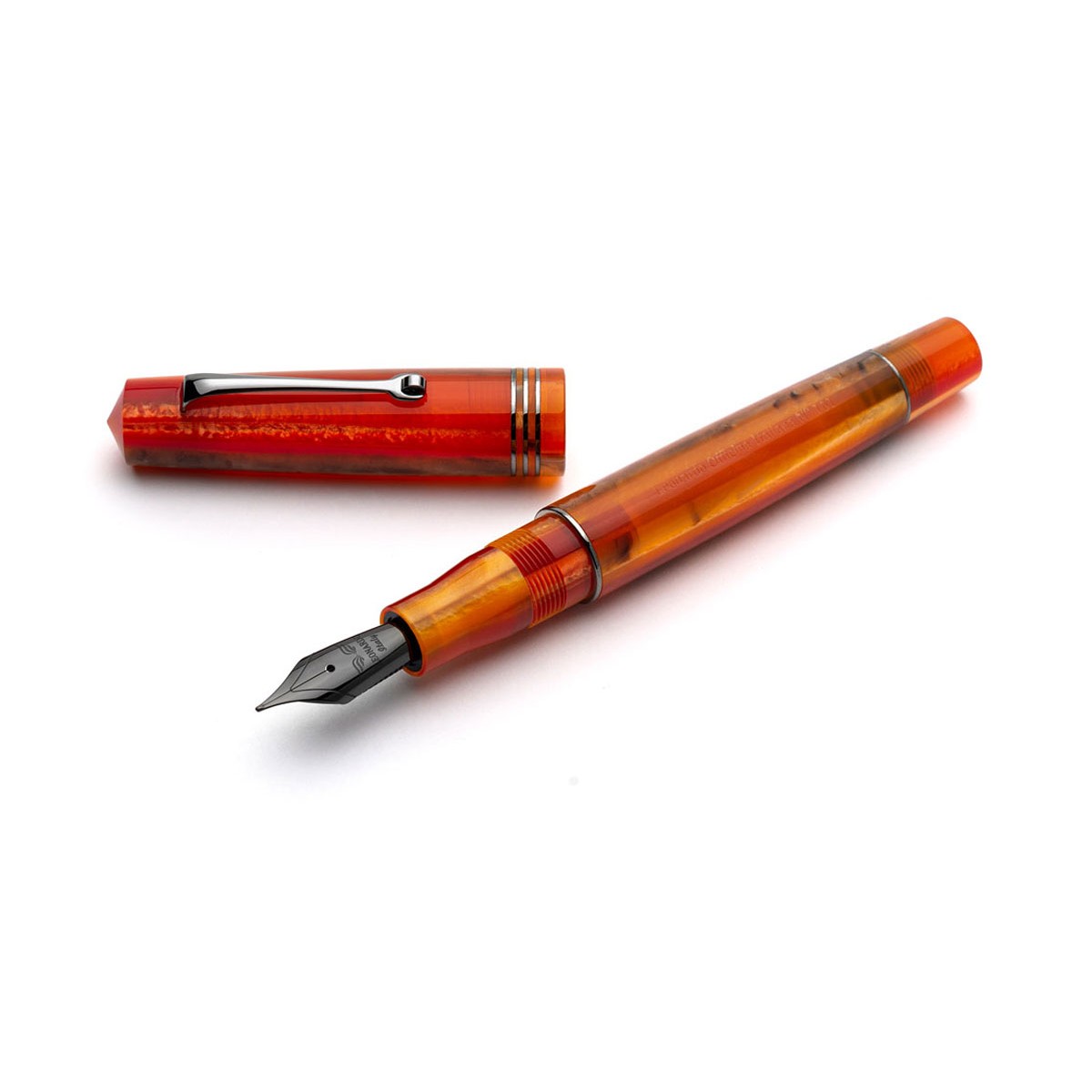 Leonardo Officina Italiana - Momento Zero resin - Mango RT - Fountain pen - Steel nib