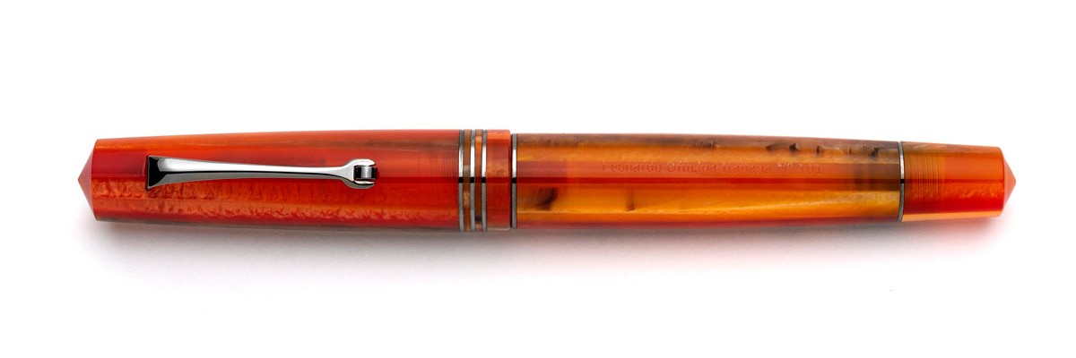 Leonardo Officina Italiana - Momento Zero resin - Mango RT - Fountain pen - Steel nib