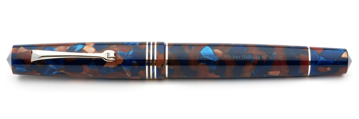 Leonardo Officina Italiana - Momento Zero resin - Pietra Marina CT - Fountain pen - Steel nib