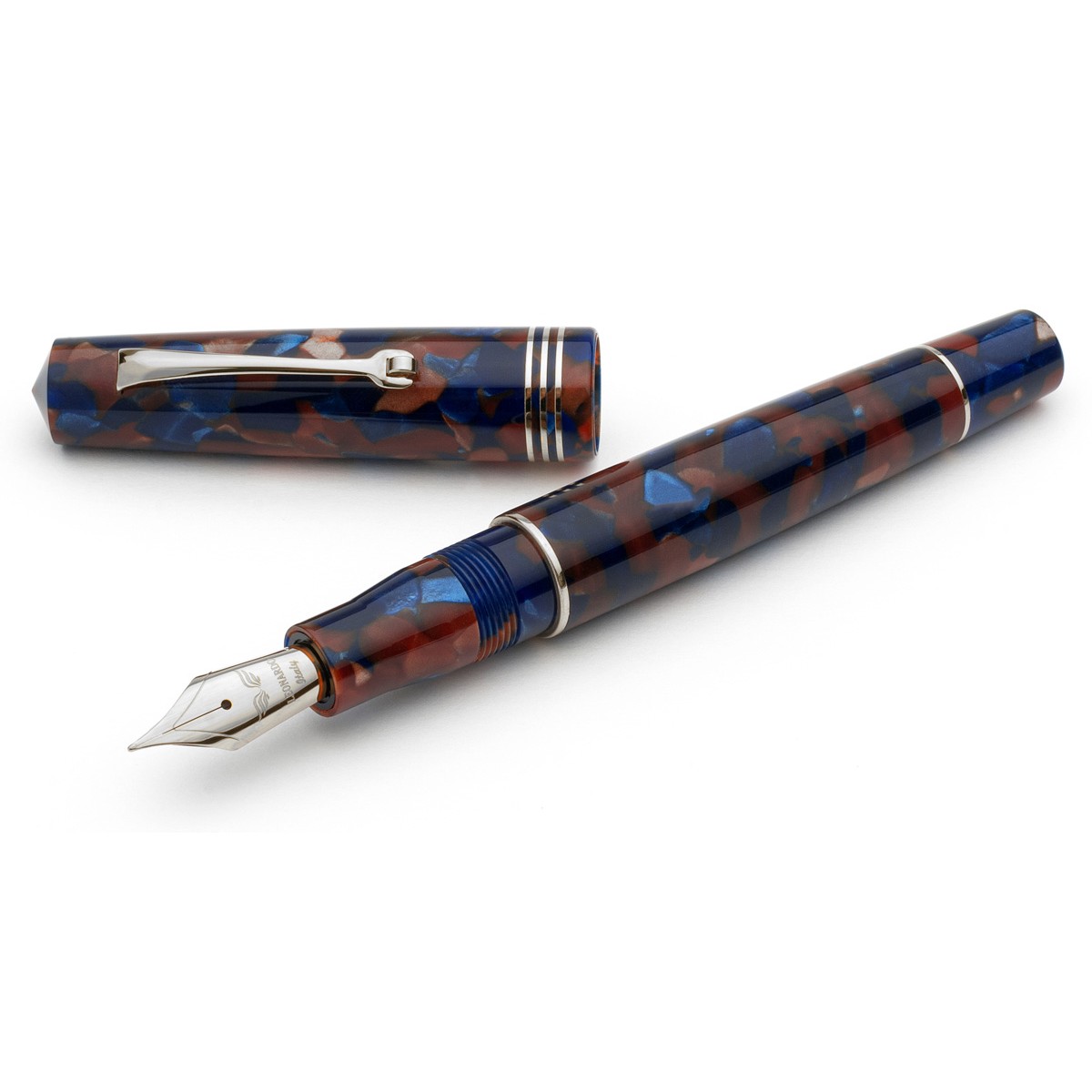 Leonardo Officina Italiana - Momento Zero resin - Pietra Marina CT - Fountain pen - Gold nib