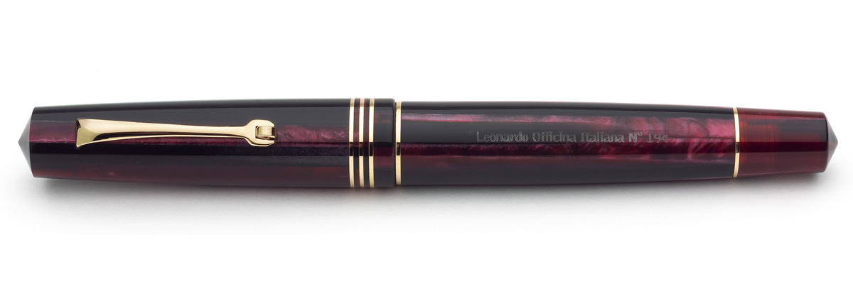 Leonardo Officina Italiana - Momento Zero resin - Prugna GT - Fountain pen - Gold nib