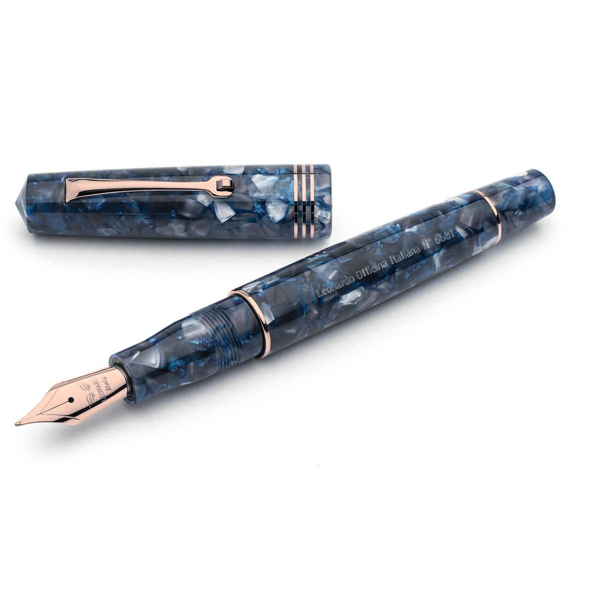 Leonardo Officina Italiana - Momento Zero resin - Blu Sorrento RGT - Fountain pen - Gold nib