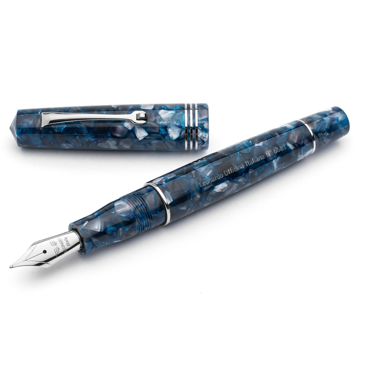 Leonardo Officina Italiana - Momento Zero resin - Blu Sorrento CT - Fountain pen - Steel nib