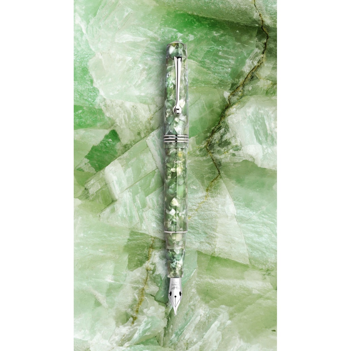 Leonardo Officina Italiana - Momento Zero resin - Green jade ST - Fountain pen - Steel nib