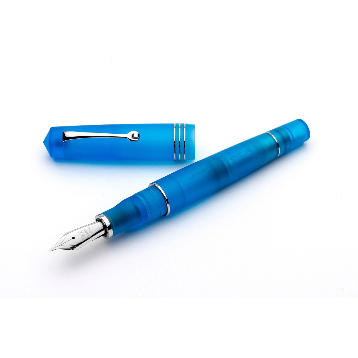 Leonardo Officina Italiana - Momento Zero Pura Aqua Blue - Fountain pen - White Gold nib