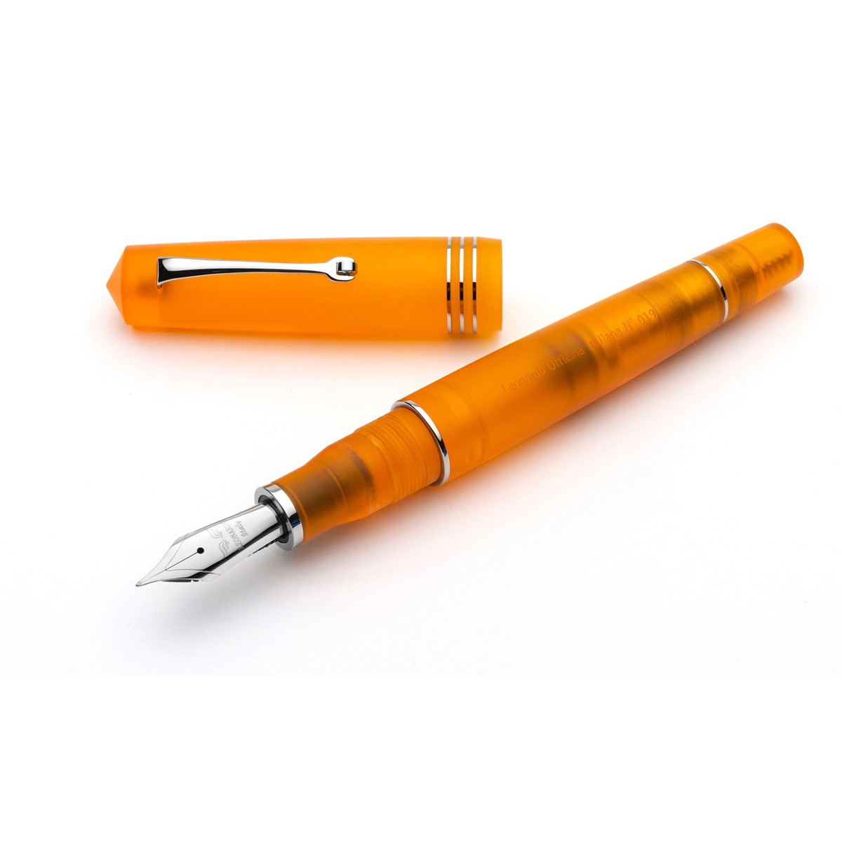 Leonardo Officina Italiana - Momento Zero Pura Flame Orange - Fountain pen - White Gold nib