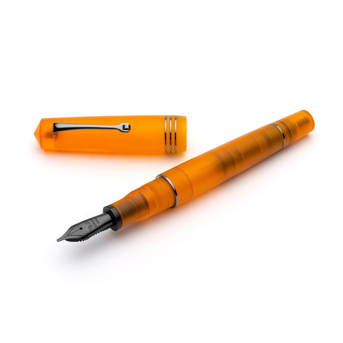 Leonardo Officina Italiana - Momento Zero Pura Flame Orange - Fountain pen - Ruthenium Gold nib