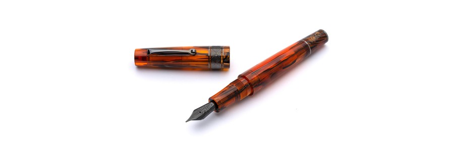 Leonardo Officina Italiana - Supernova Regular Size - Caramel RT - Fountain pen - Steel nib