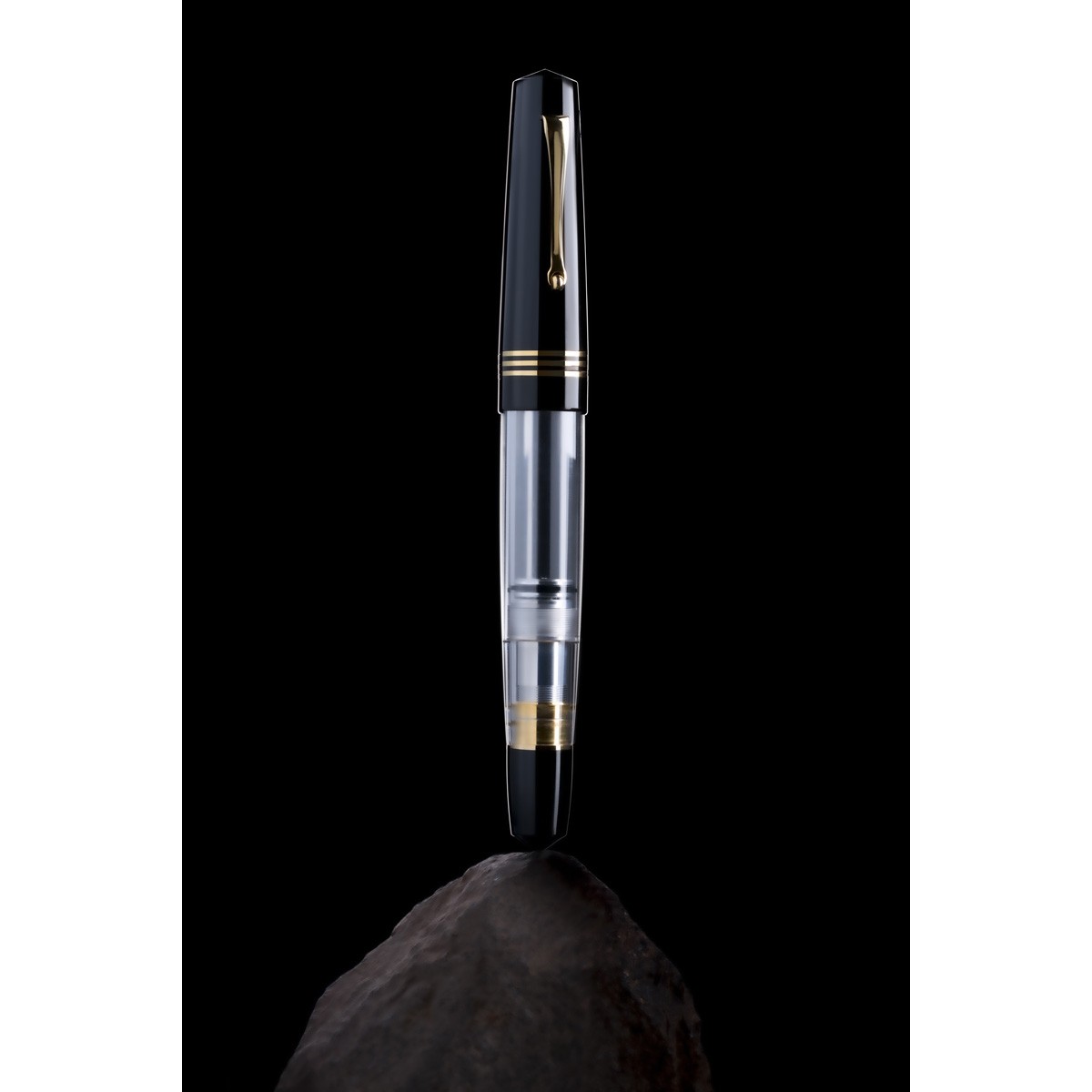Maiora - Everest - Mega Piston - Demonstrator - Fountain pen - Limited Edition
